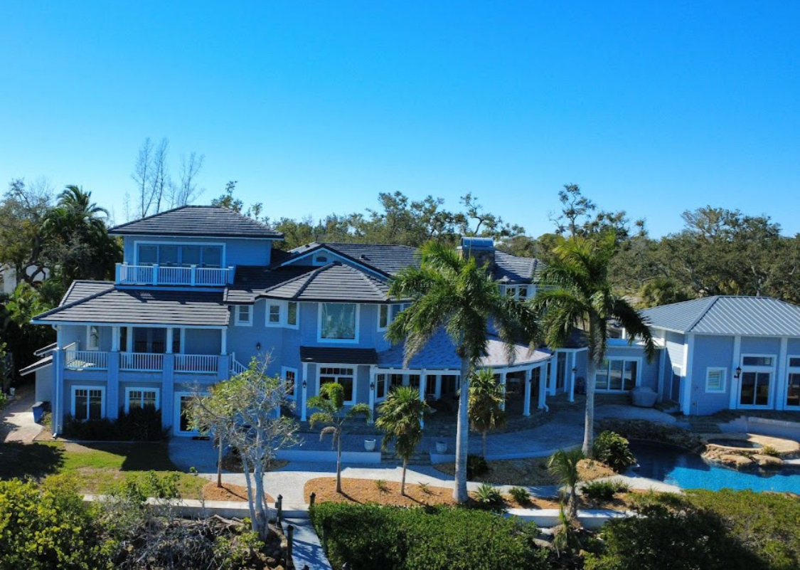 Florida island estate front